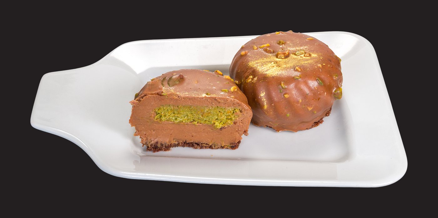 PURE Pâtisserie — шоколадови бонбони с шамфъстък